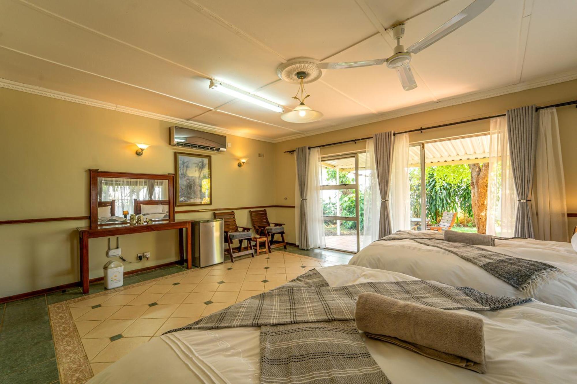 Room In Villa - Zambezi Family Lodge - Elephant Room Victoria Falls Ngoại thất bức ảnh